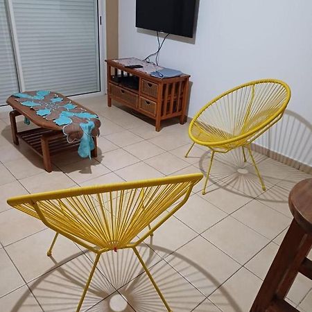 Appartement F2 Avec Piscine Saint-Andre Exterior photo